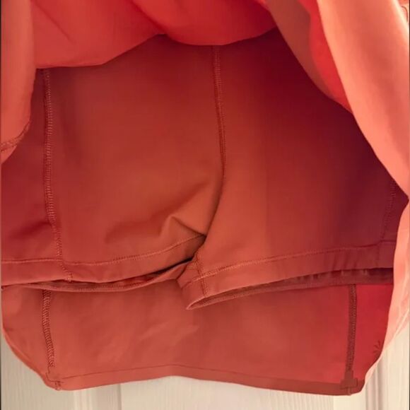 Athleta Run With It 14" Skort in Clay Orange Size Small - Picture 4 of 6